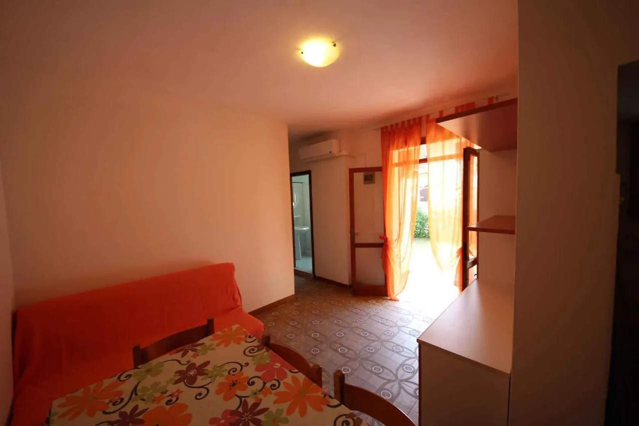 Apartments In Rosolina Mare 24851